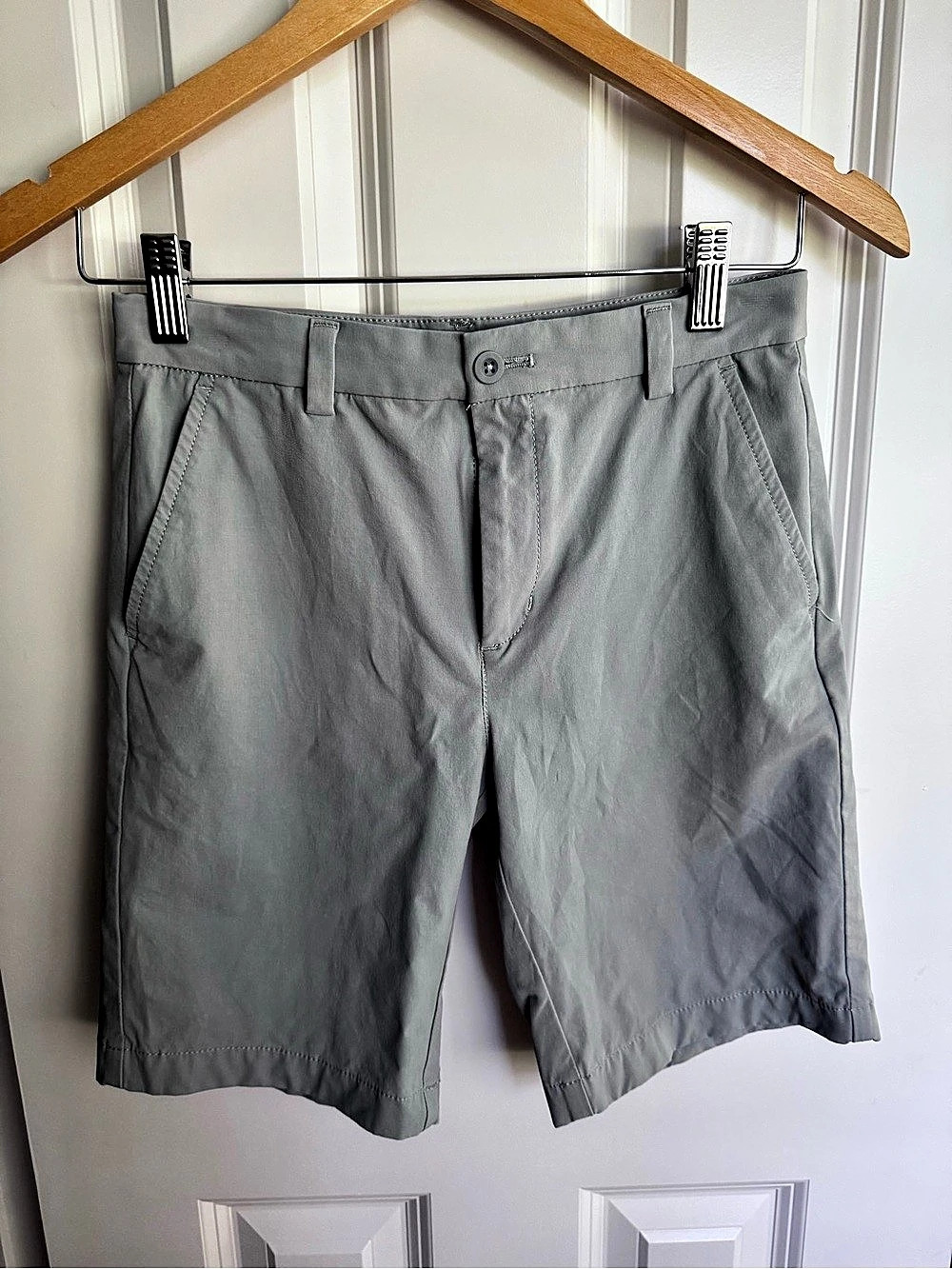 Boys vineyard vines Performance Shorts Size 12 excellent condition